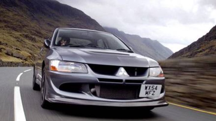 Lancer Evo VIII MR FQ-400