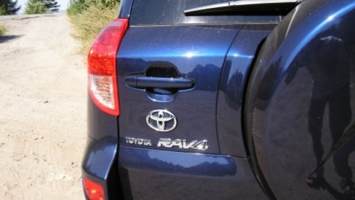 RAV4 2.0 D-4D