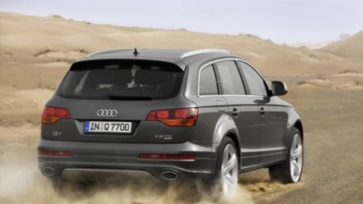 Q7