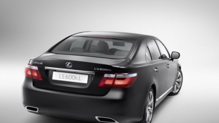 LS 600h