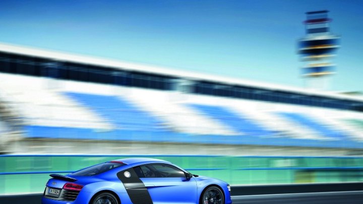 R8