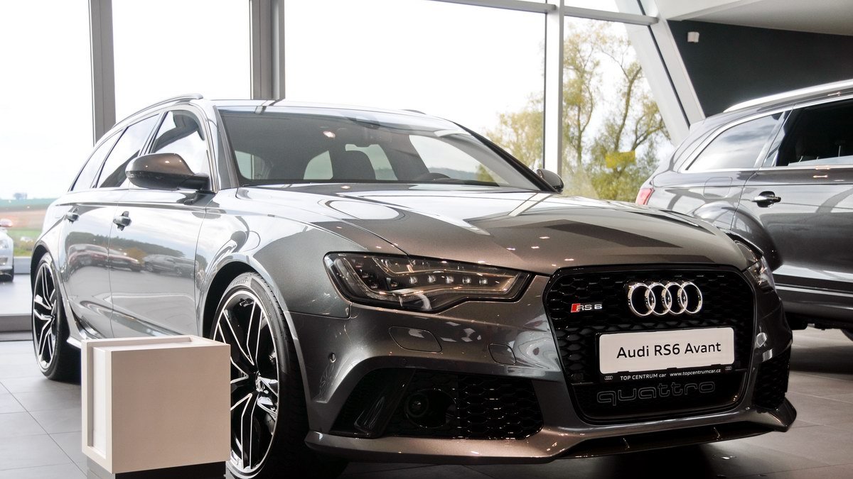 TOP CENTRUM car