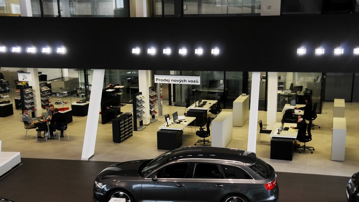 TOP CENTRUM car