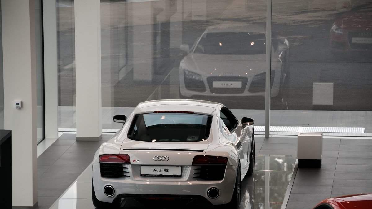 TOP CENTRUM car
