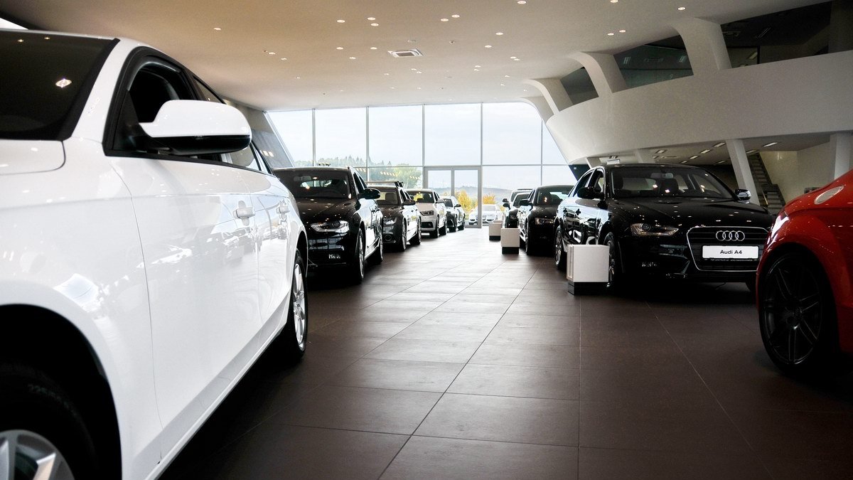 TOP CENTRUM car