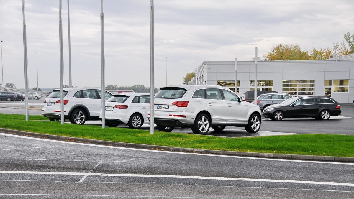 TOP CENTRUM car