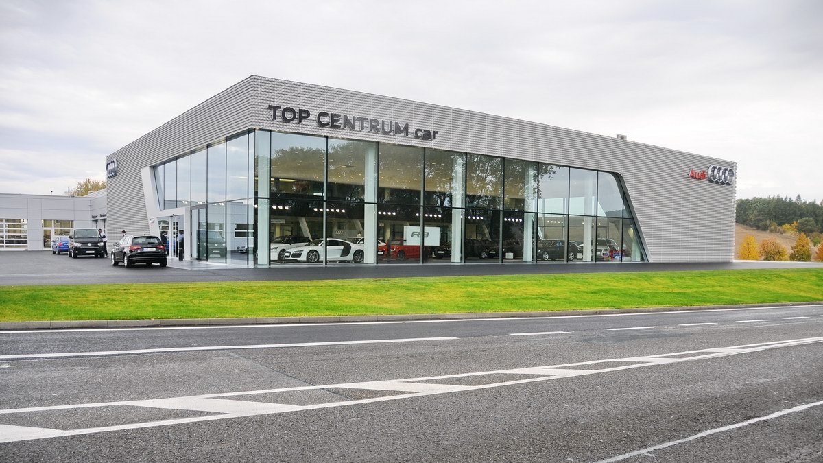 TOP CENTRUM car