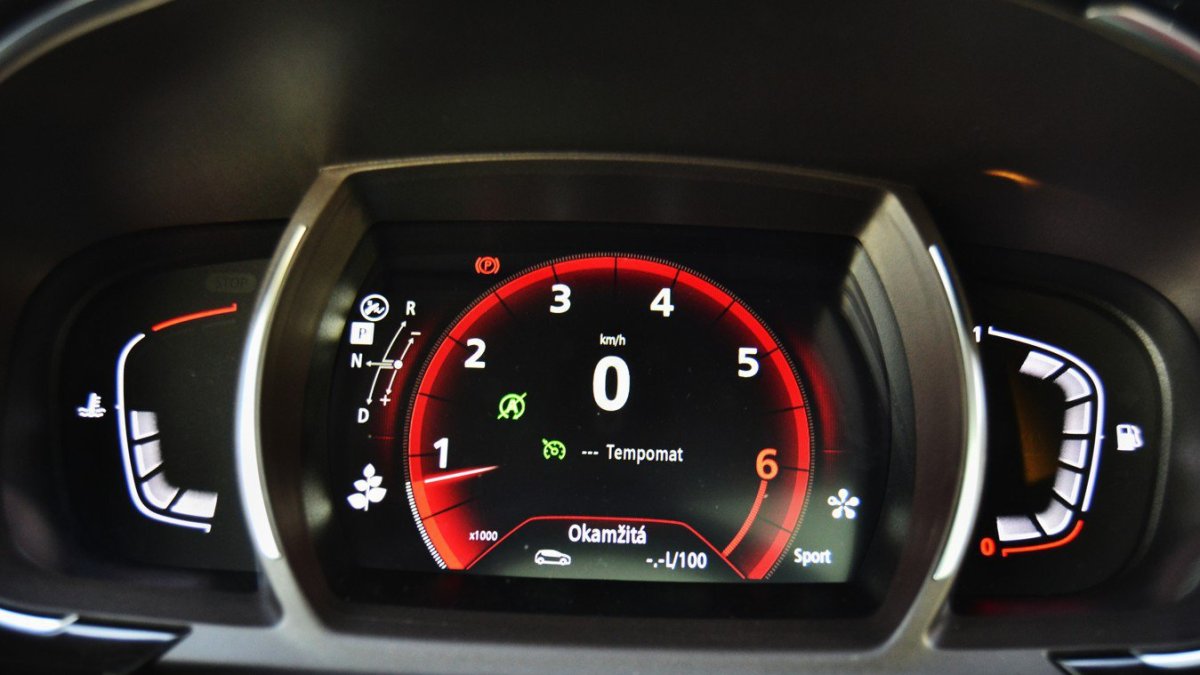 Renault Espace 1,6 TCe 147 kW (2015)