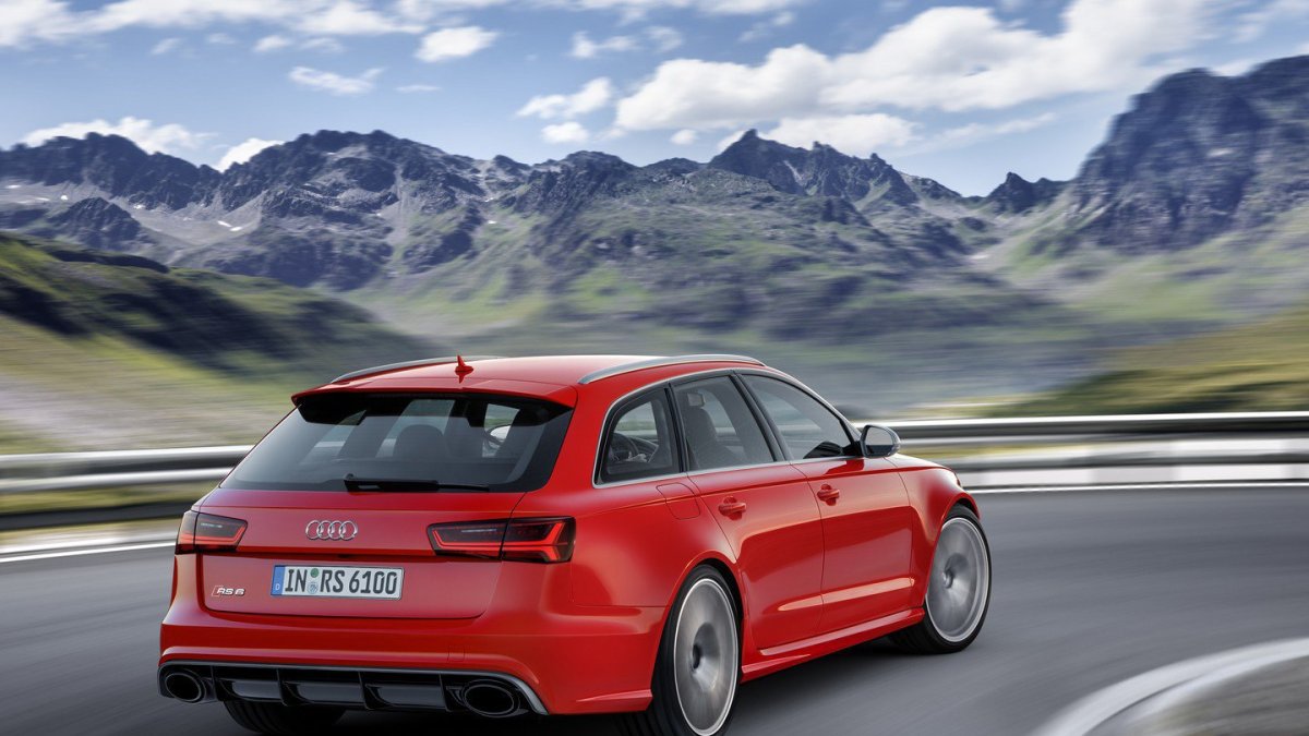Tady je kombi ve svém živlu, Audi RS6 Avant performance.