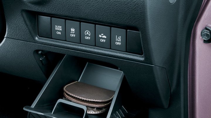 Mitsubishi Delica D:2