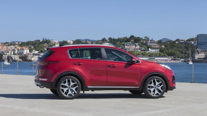 Čtvrtá Kia Sportage vstupuje na český trh s cenami od 460 tisíc.