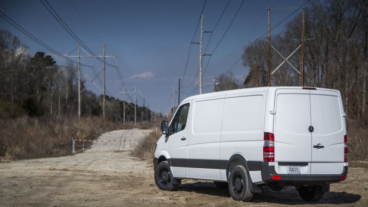 Mercedes-Benz Sprinter Worker je základním, a tedy i nejjednodušším Sprinterem v USA.