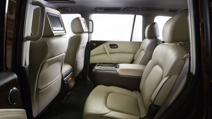 Nissan Armada je ve druhé generaci o něco delší, komfortnější i schopnější.