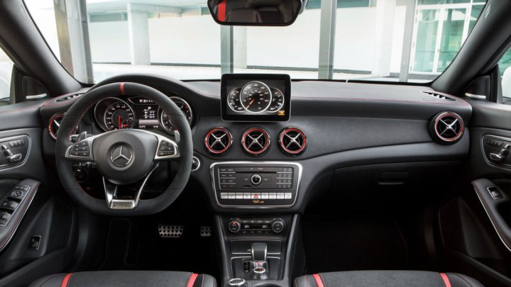 Mercedes-AMG CLA 45 Shooting Brake