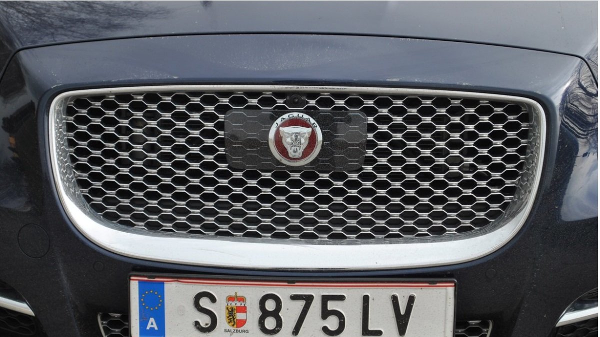 Jaguar XJ 3.0 Diesel SWB Portfolio (2016)
