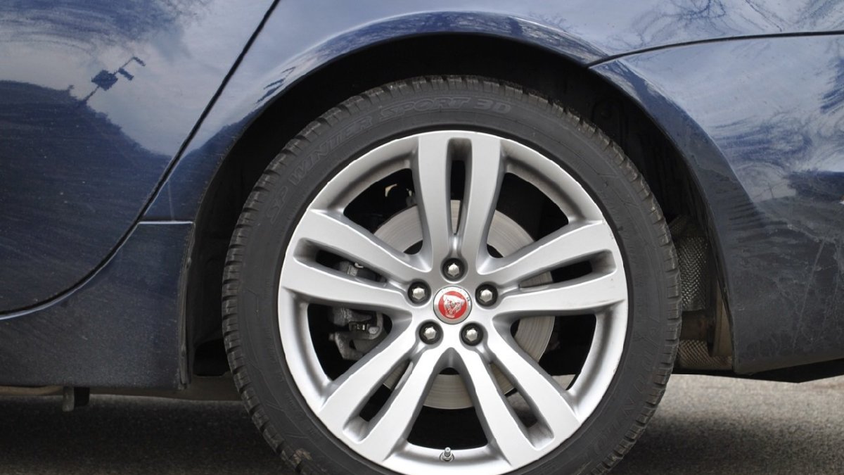 Jaguar XJ 3.0 Diesel SWB Portfolio (2016)