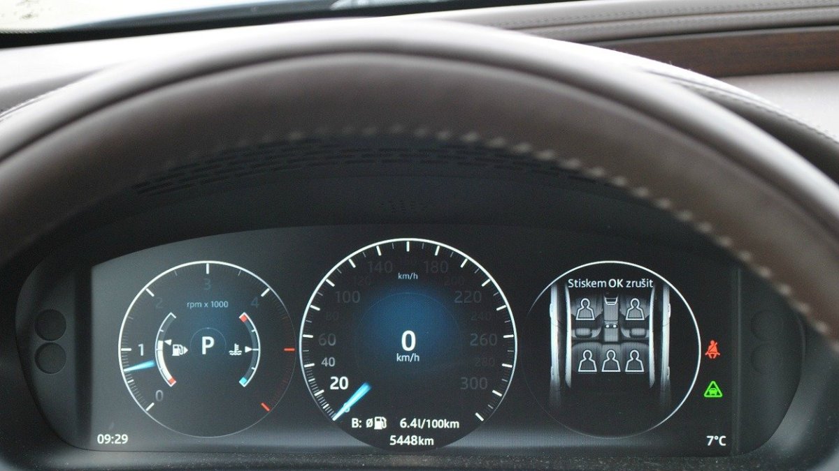 Jaguar XJ 3.0 Diesel SWB Portfolio (2016)