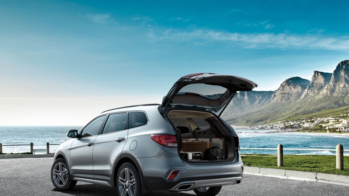 Hyundai Grand Santa Fe