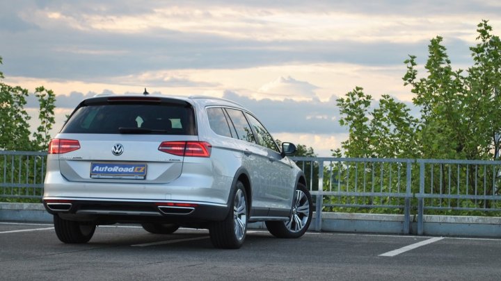 Volkswagen Passat Alltrack 2.0 TDI (2016)