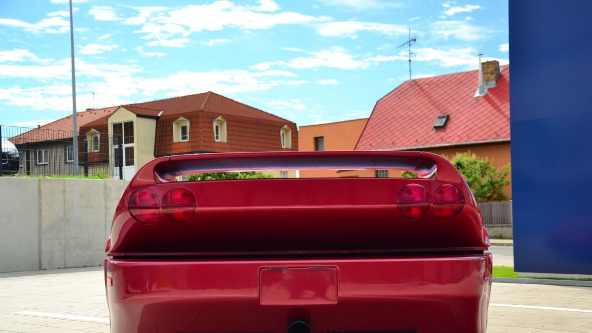 Innotech Mysterro je český supersport z poloviny 90. let a nyní může být Váš.