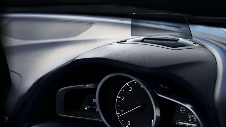 Mazda Axela prošla decentní modernizací, do prodeje jde již dnes.