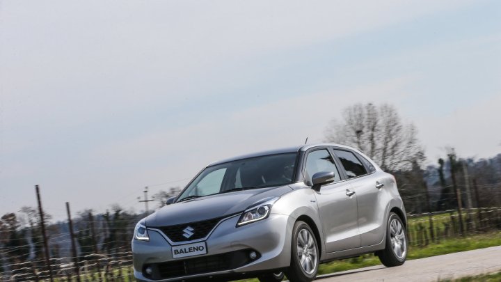 Suzuki Baleno SHVS má v útrobách mild-hybridní technologii.