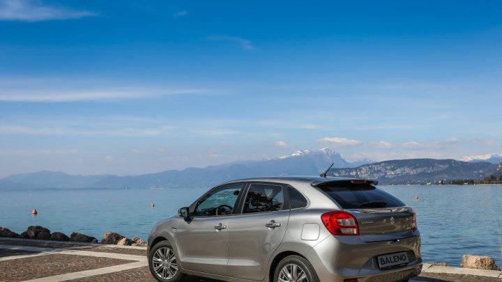 Suzuki Baleno SHVS má v útrobách mild-hybridní technologii.