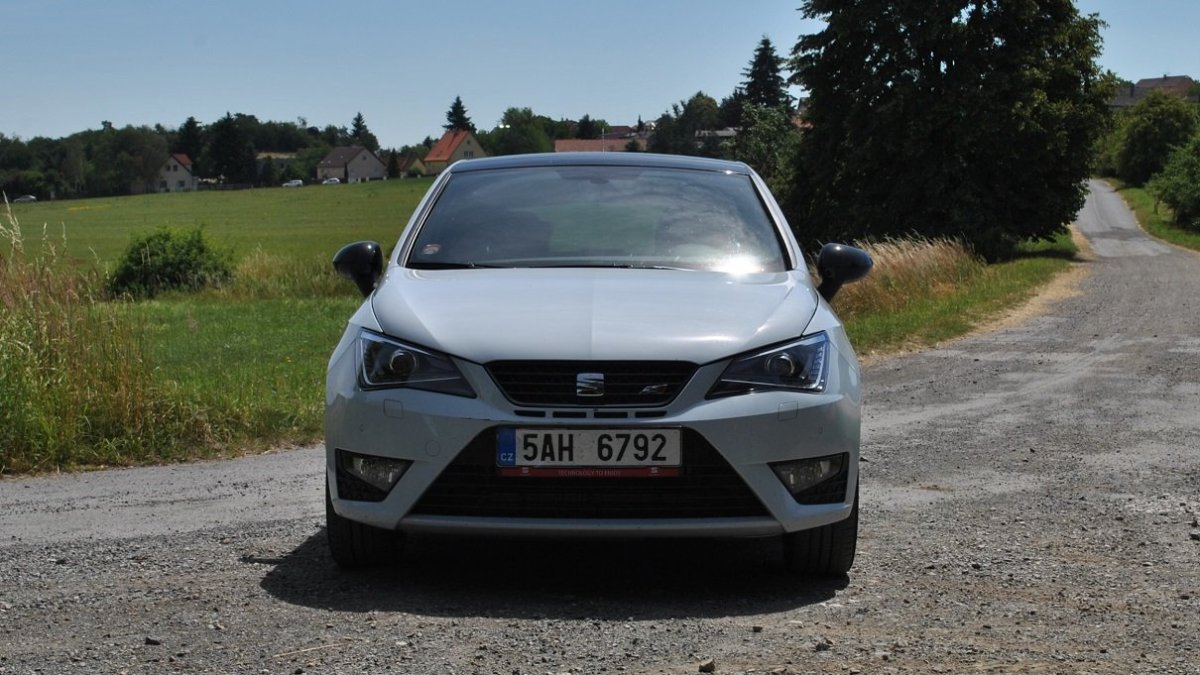 Seat Ibiza Cupra 1.8 TSI (2016)