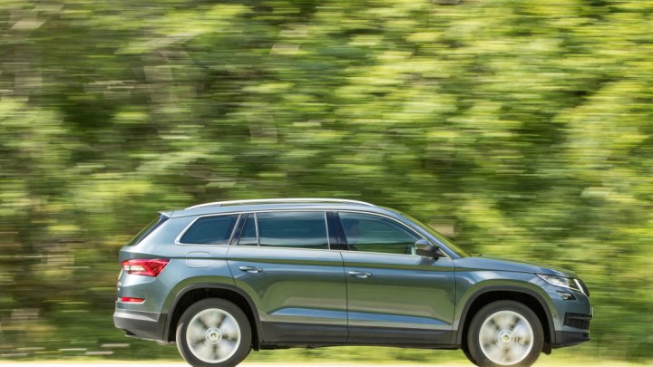 Škoda Kodiaq se představuje oficiálně, má pět motorů i několik unikátních prvků.