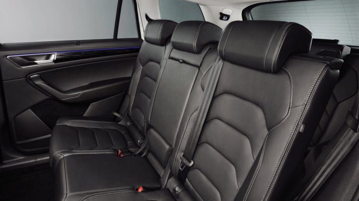 Škoda Kodiaq se představuje oficiálně, má pět motorů i několik unikátních prvků.