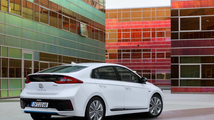 Hyundai Ioniq Hybrid