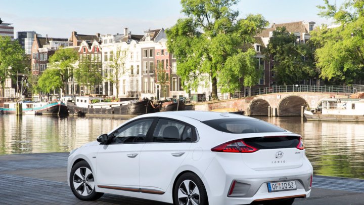 Hyundai Ioniq Electric