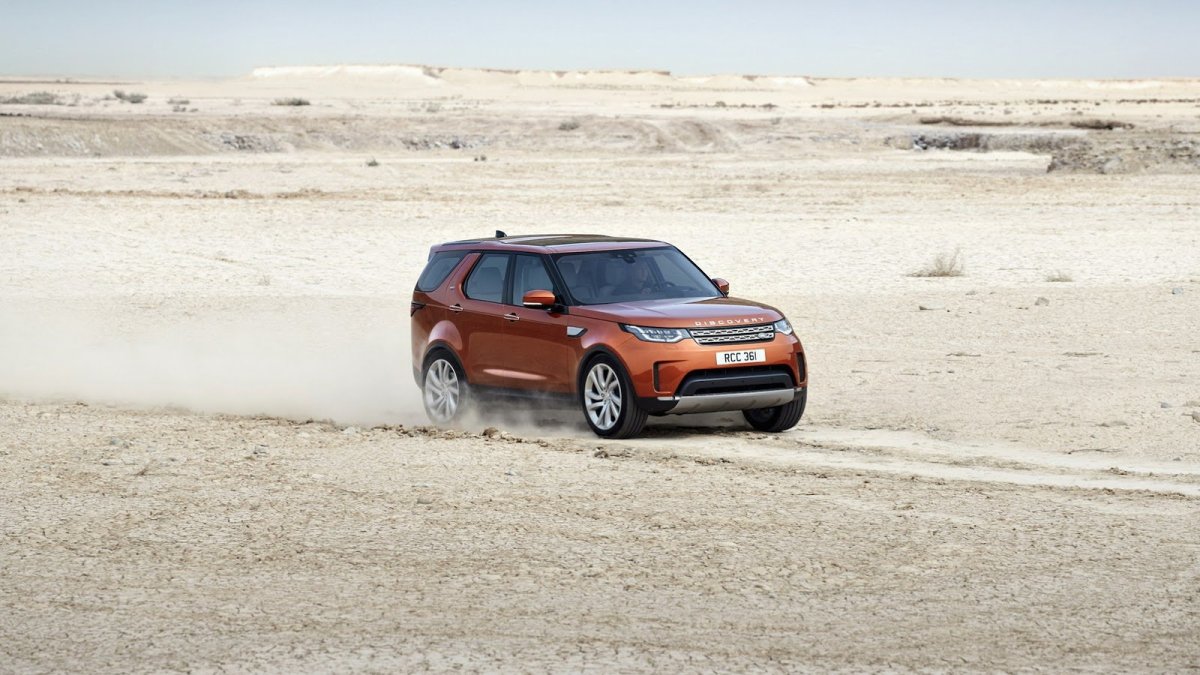 Land Rover Discovery přichází v páté generaci, která větší než doposud.