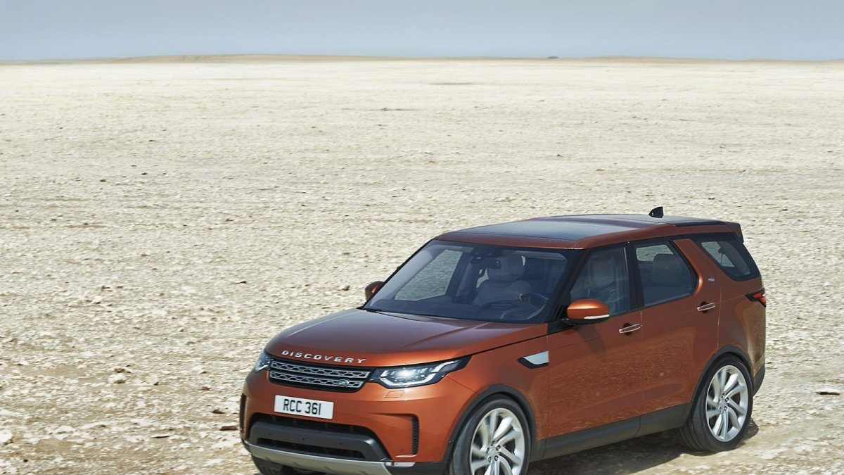 Land Rover Discovery přichází v páté generaci, která větší než doposud.