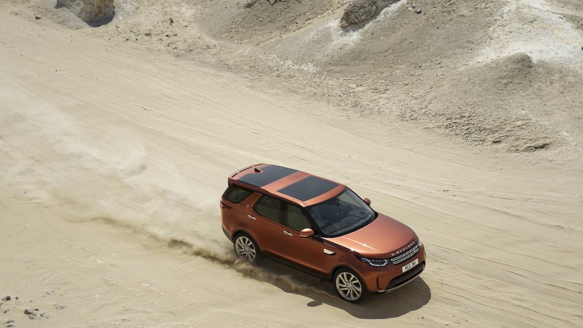 Land Rover Discovery přichází v páté generaci, která větší než doposud.