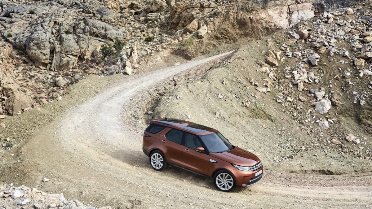 Land Rover Discovery přichází v páté generaci, která větší než doposud.