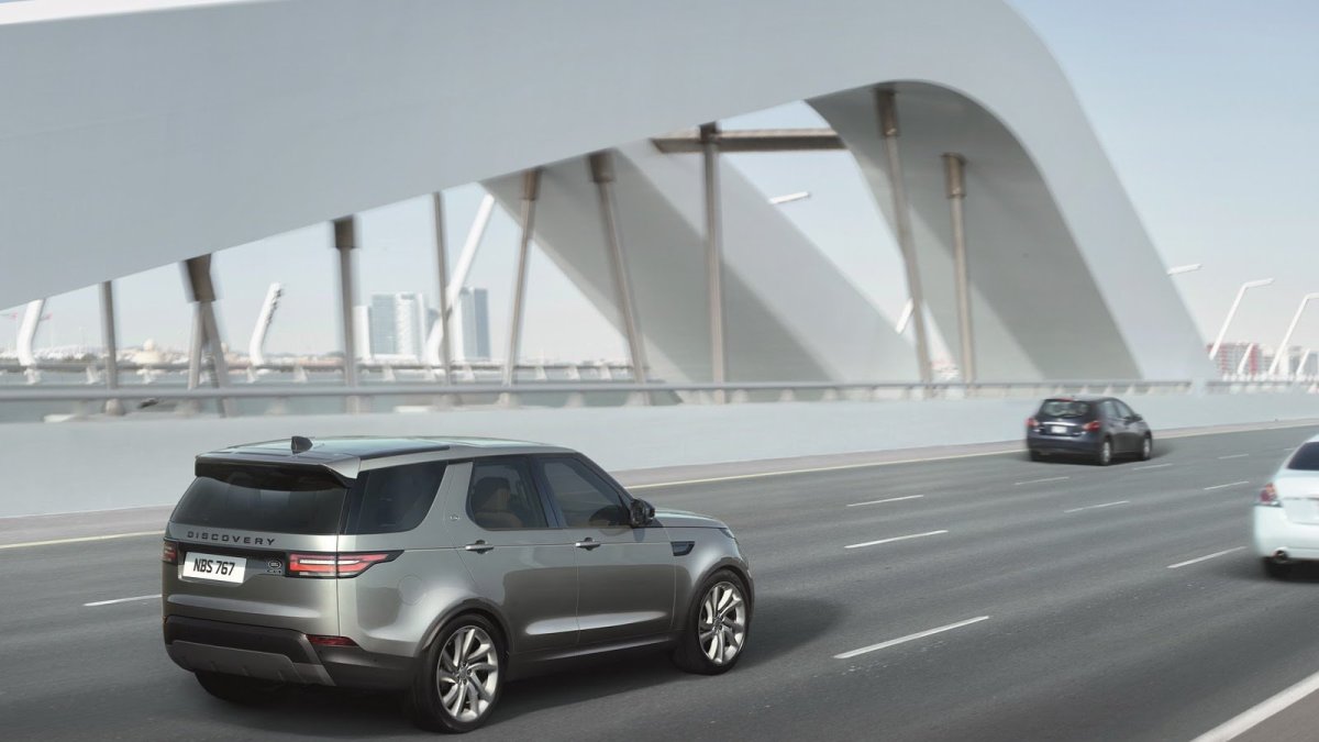 Land Rover Discovery přichází v páté generaci, která větší než doposud.