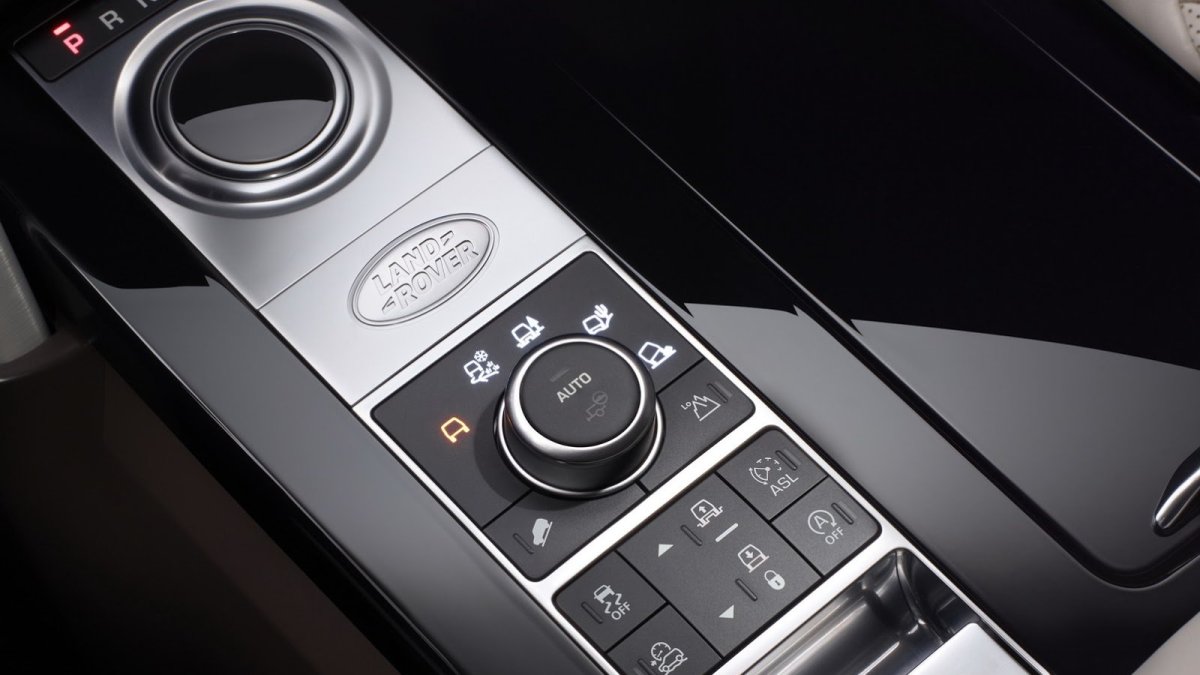 Land Rover Discovery přichází v páté generaci, která větší než doposud.