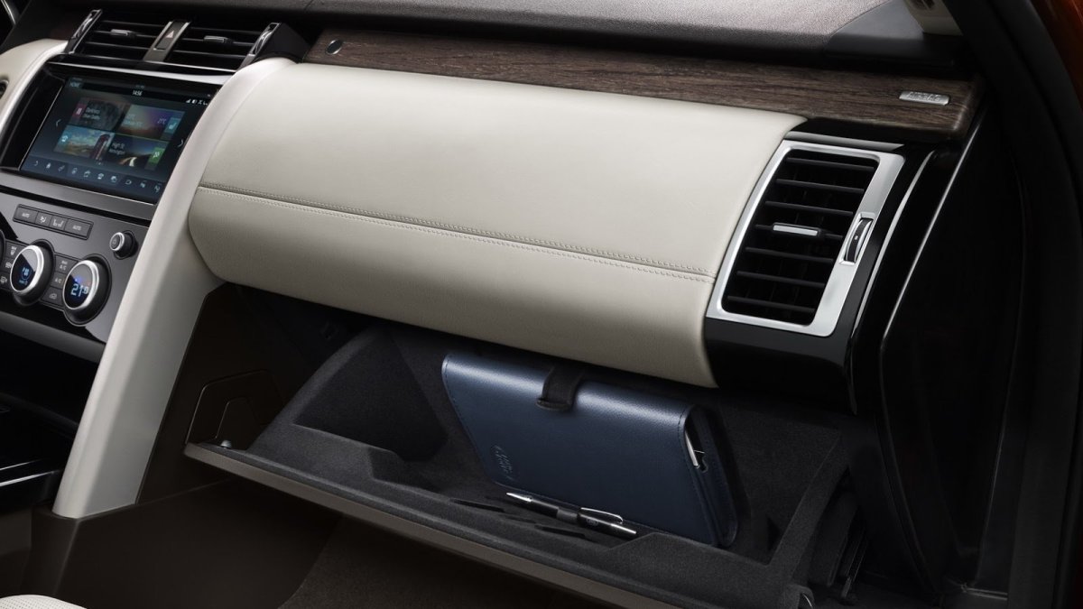 Land Rover Discovery přichází v páté generaci, která větší než doposud.