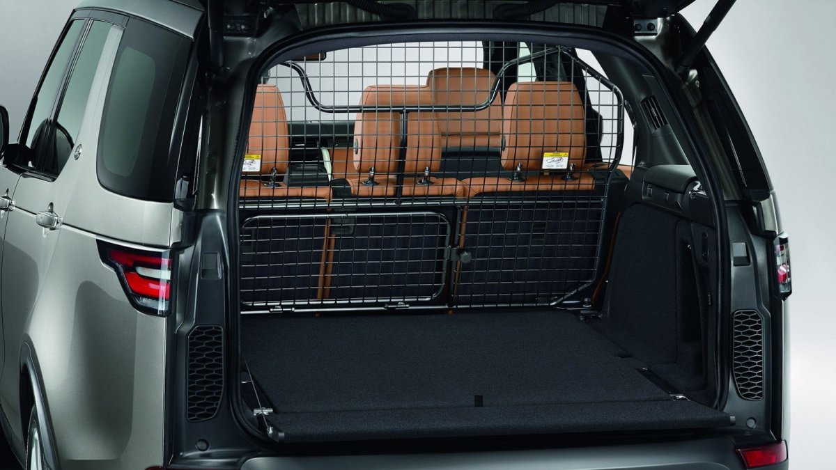 Land Rover Discovery přichází v páté generaci, která větší než doposud.