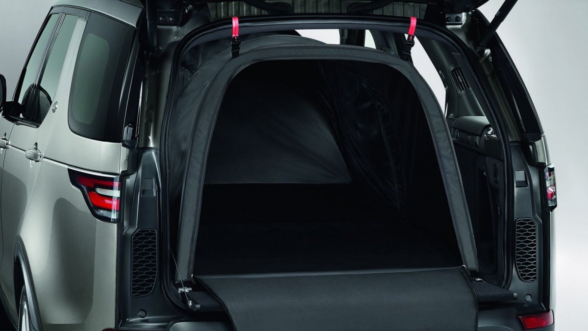 Land Rover Discovery přichází v páté generaci, která větší než doposud.