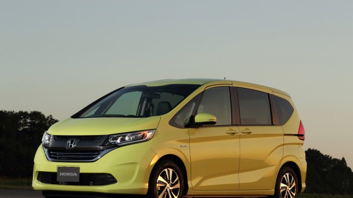 Honda Freed+ Hybrid