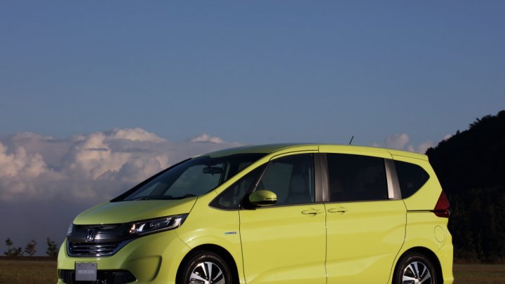 Honda Freed+ Hybrid