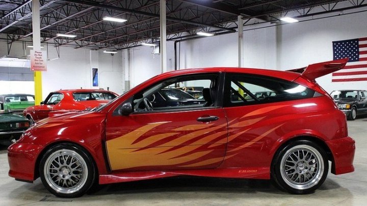 Na prodej je unikátní Ford Focus FR200, a to hned ve dvou kusech!