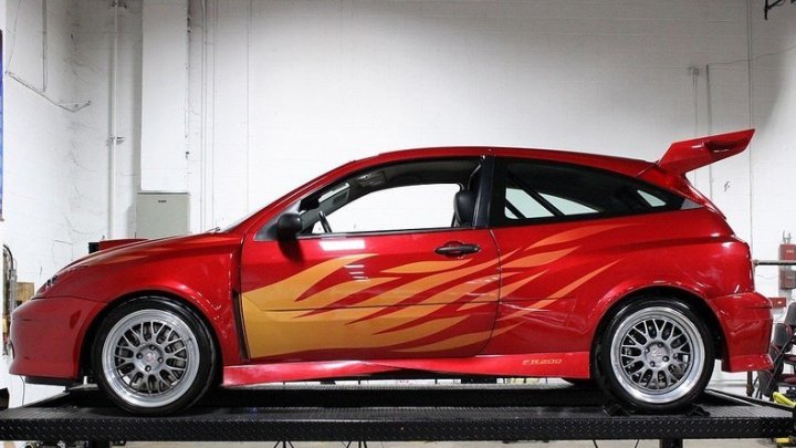 Na prodej je unikátní Ford Focus FR200, a to hned ve dvou kusech!