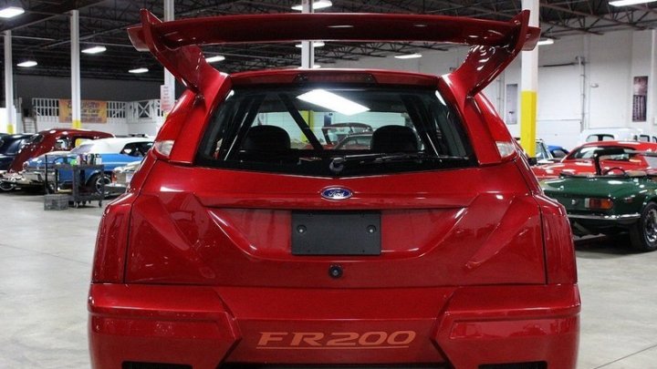 Na prodej je unikátní Ford Focus FR200, a to hned ve dvou kusech!