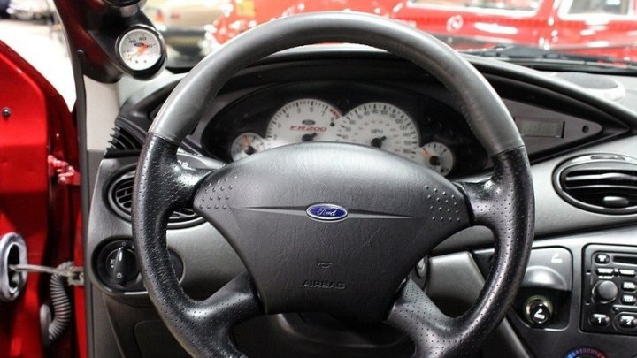 Na prodej je unikátní Ford Focus FR200, a to hned ve dvou kusech!