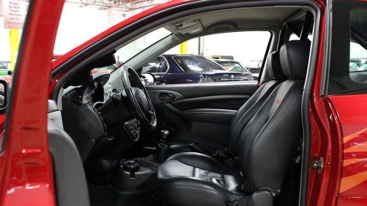 Na prodej je unikátní Ford Focus FR200, a to hned ve dvou kusech!