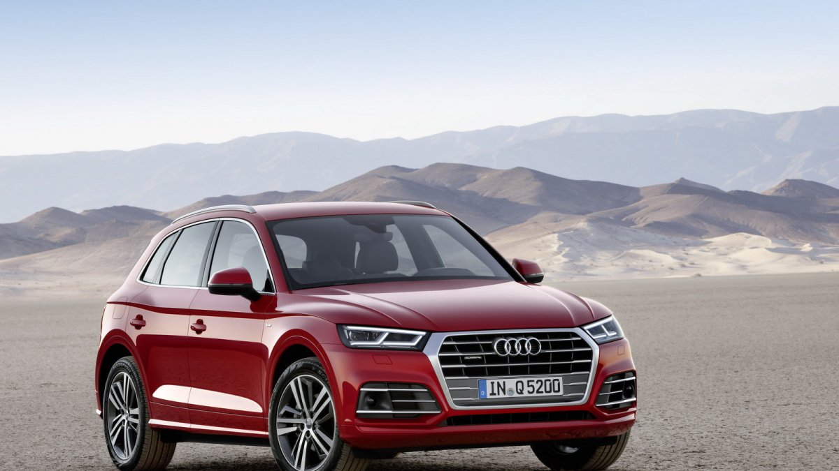 Audi Q5 se představuje ve druhá generaci, ta je větší a celkově vyspělejší.