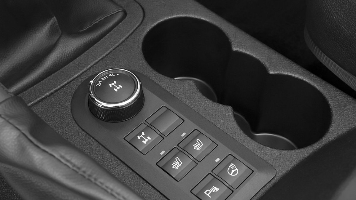UAZ Patriot přišel o jeden důležitý prvek, modernizace ale přidala i na komfortu.